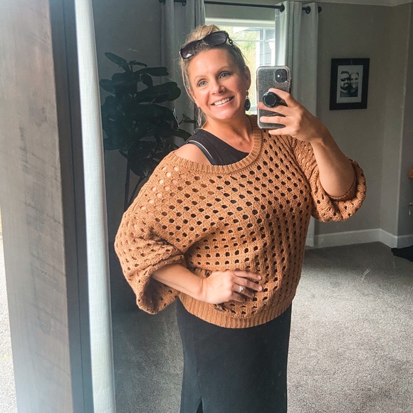 Savvi Dana Sweater - Picture 3 of 3